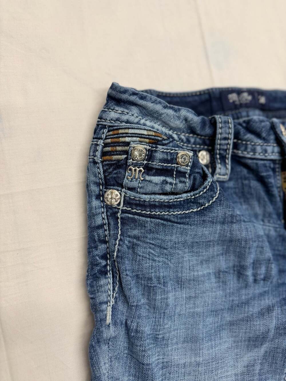 Miss Me Low-Rise Skinny Jeans Style J3946SS Size 24 - Picture 5 of 9